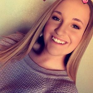 Meet your Posher, Karlie